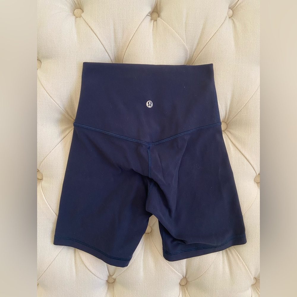 Lululemon True Navy Align Bike Short 6(inch) sz 2